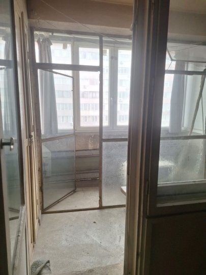 Mihai Bravu- Obor- bloc 1978- metrou 4 min