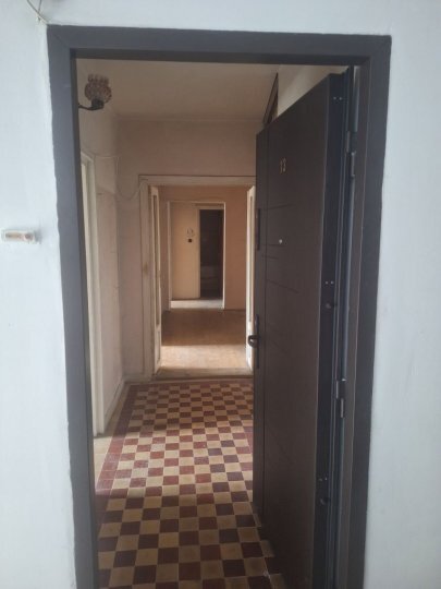 Mihai Bravu- Obor- bloc 1978- metrou 4 min